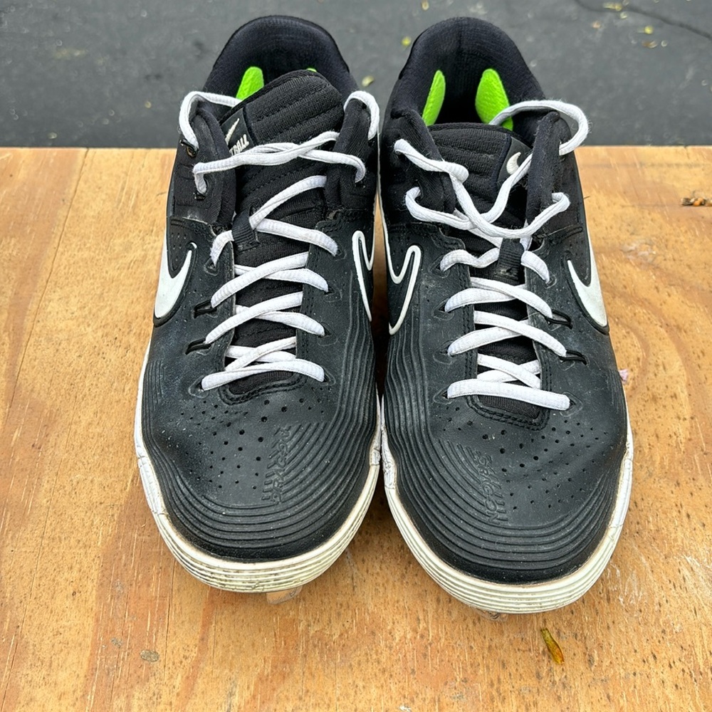 Nike Softball Metal Cleats Women’s 10
